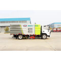Le camion de balayeur de lavage de rue peut être utilisé comme balayeur de route pour le balayage des routes et l&#39;opération d&#39;aspiration et il peut également être utilisé